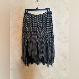Alberto Makali Black and White 100% Silk Skirt